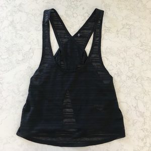 Black yoga top: Onzie Yoga Activewear